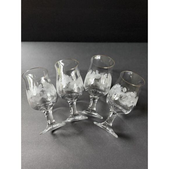 Libbey Vtg. Water Goblet Wine Glasses Embossed Pinecone Bough Tulip Shape (4) - Picture 2 of 7